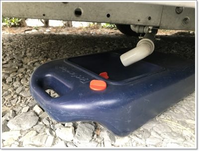 Abwasser bei flachen Ausguss ohne Bodeneinlass
