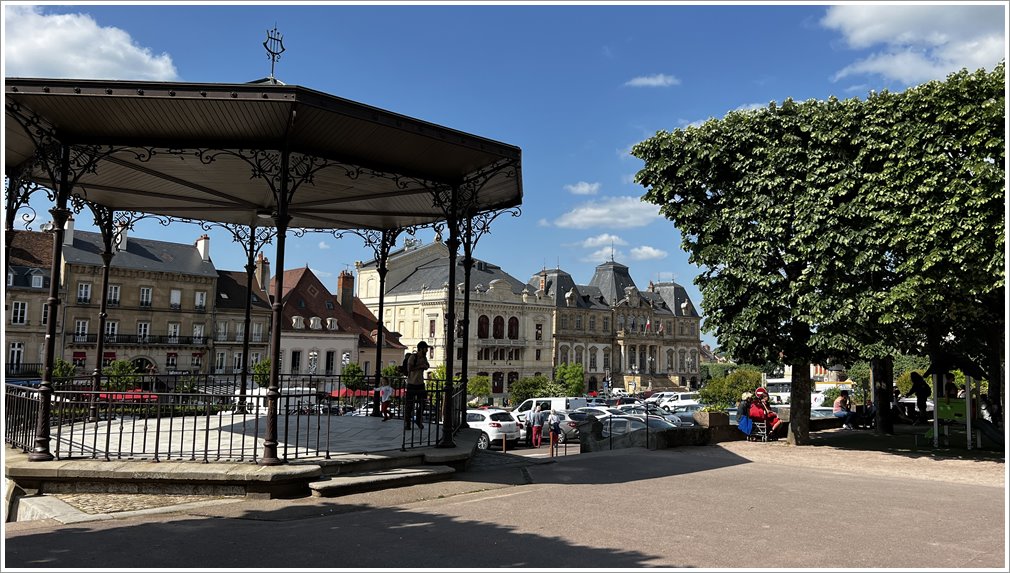 Autun (F)