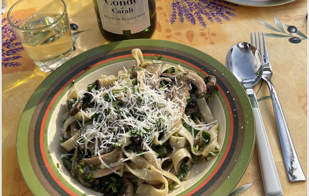 Essen unterwegs – Champignon-Nudelpfanne